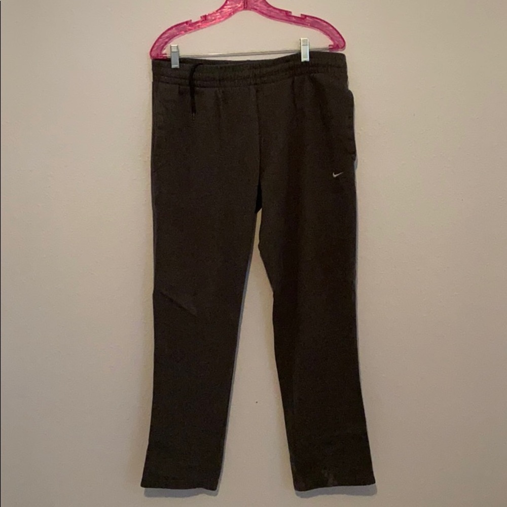 Nike sweat pants like new!